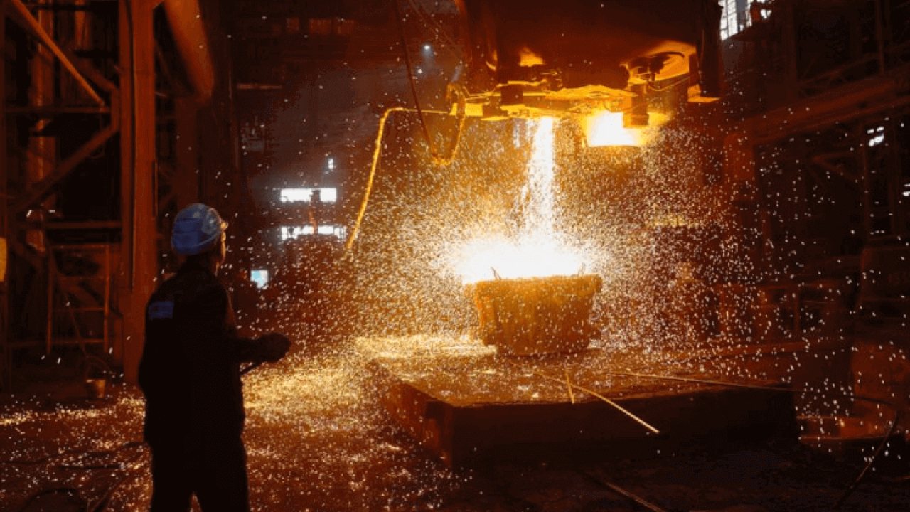 Світове виробництво сталі в жовтні знизилося на 5,9%, Китай залишається беззаперечним лідером